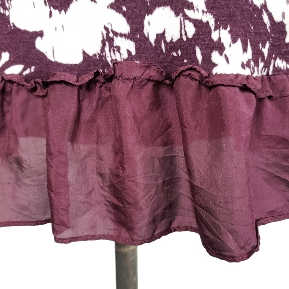 Velvet by Graham & Spencer floral embellished top - Picture 6 of 9